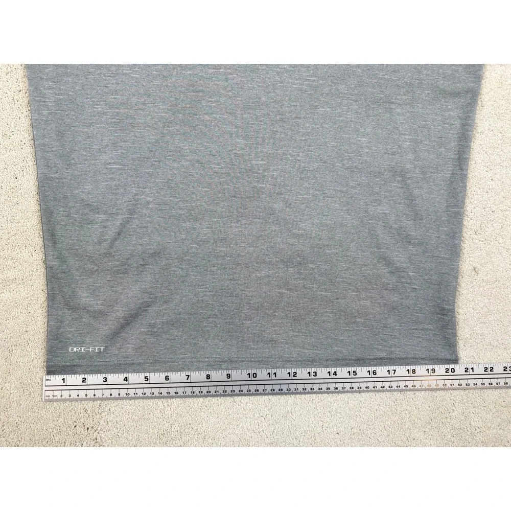 NIKE SWIM DRI FIT UPF40+ Men's Size Medium Shirt Gray Short Sleeve Outdoor #1415